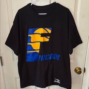 Men’s Facade XL Black & Yellow & Blue Short Sleeve Basketball Graphic T-Shirt